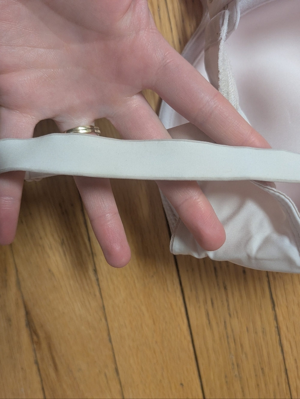 Conturelle Spacer Bra - Picture 5 of 7